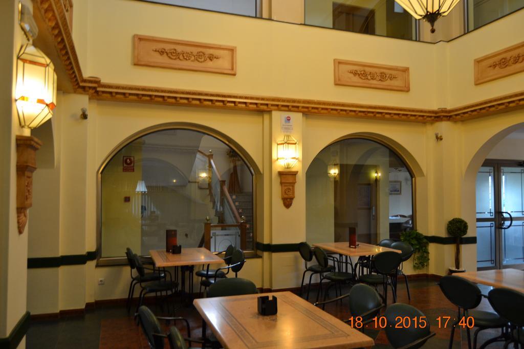 Hotel Poniente Moraleda De Zafayona Eksteriør billede