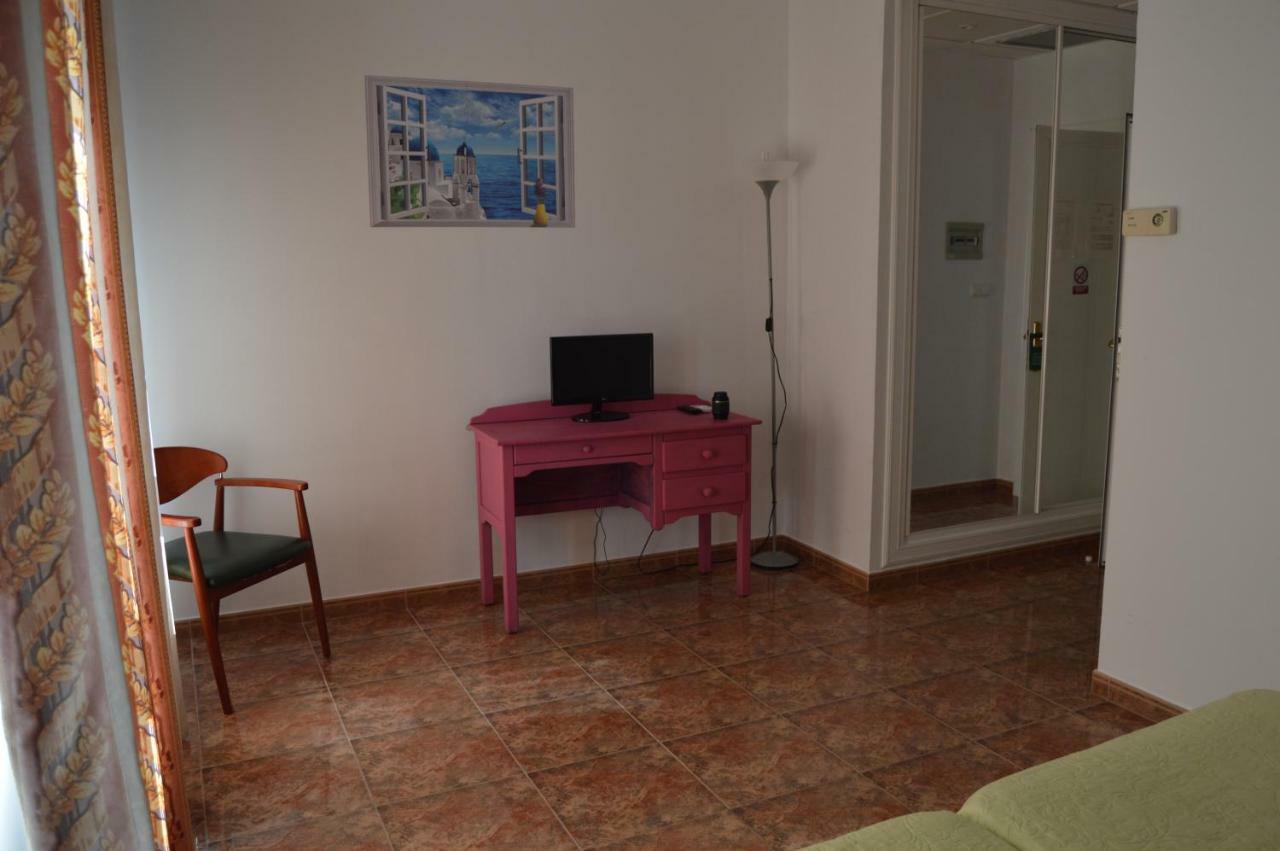 Hotel Poniente Moraleda De Zafayona Eksteriør billede
